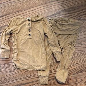 Lou Lou and Company top and bottom set